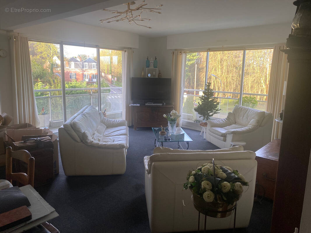 Appartement à EU