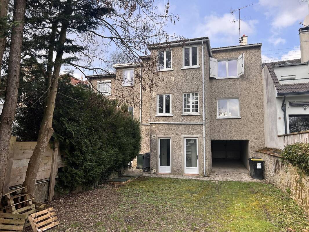 Maison à LIMOURS