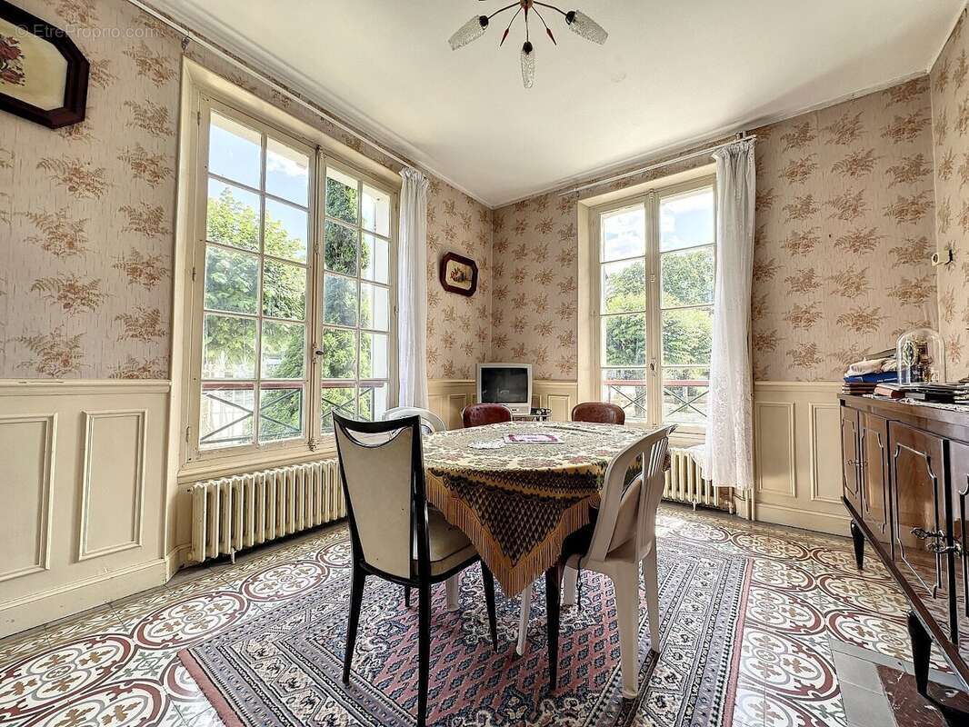 Maison à CHATILLON-COLIGNY