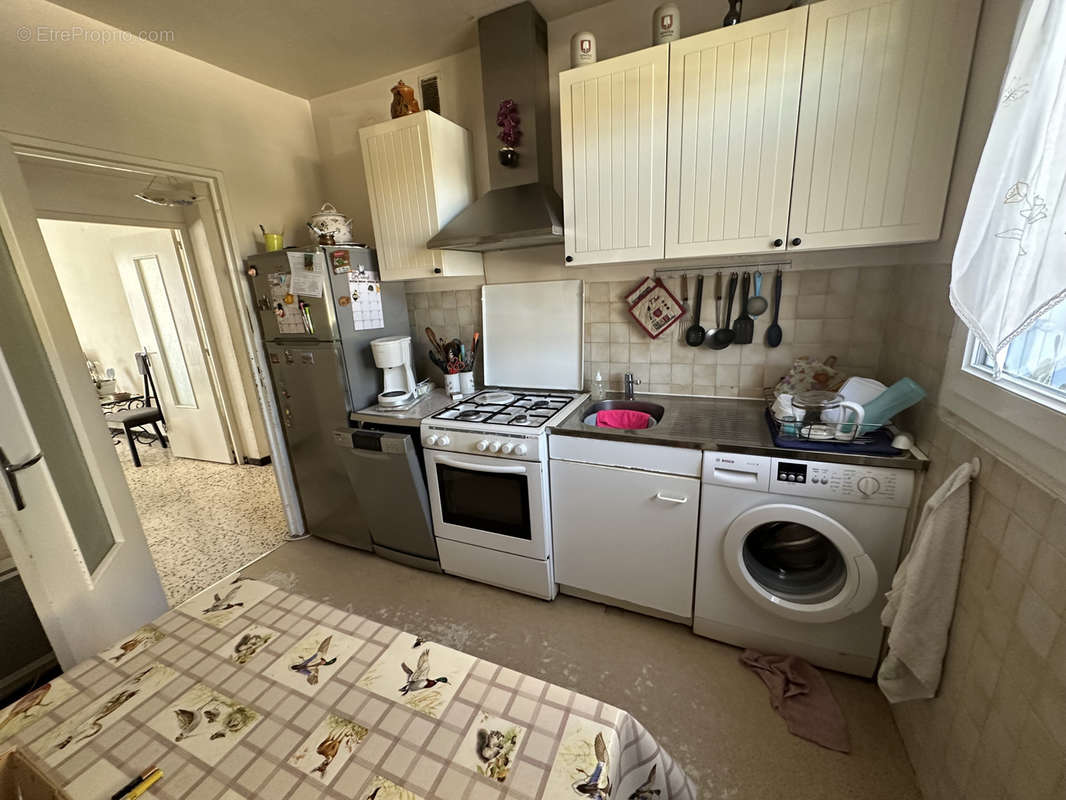 Appartement à SOLLIES-PONT