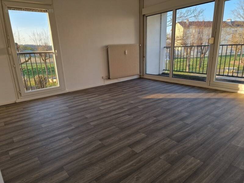 Appartement à VITTEL
