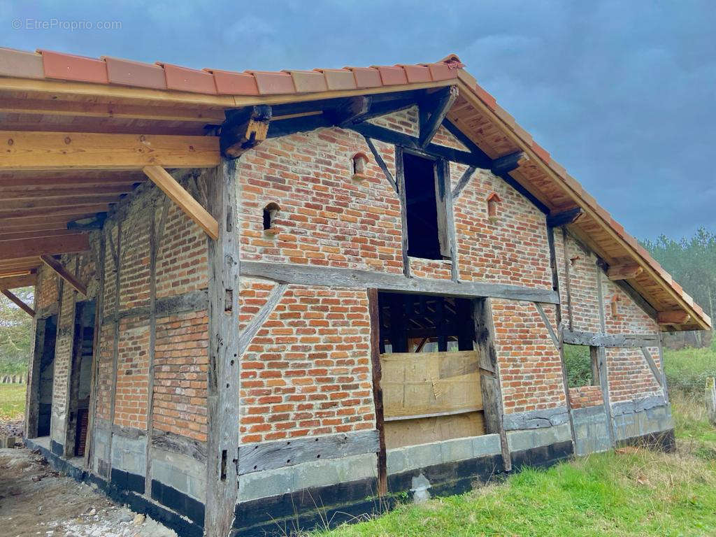 Maison à ESCOURCE