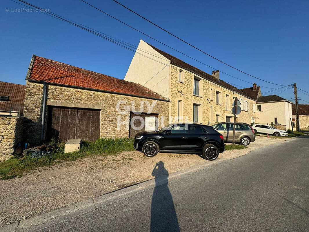 Maison à TOURNAN-EN-BRIE