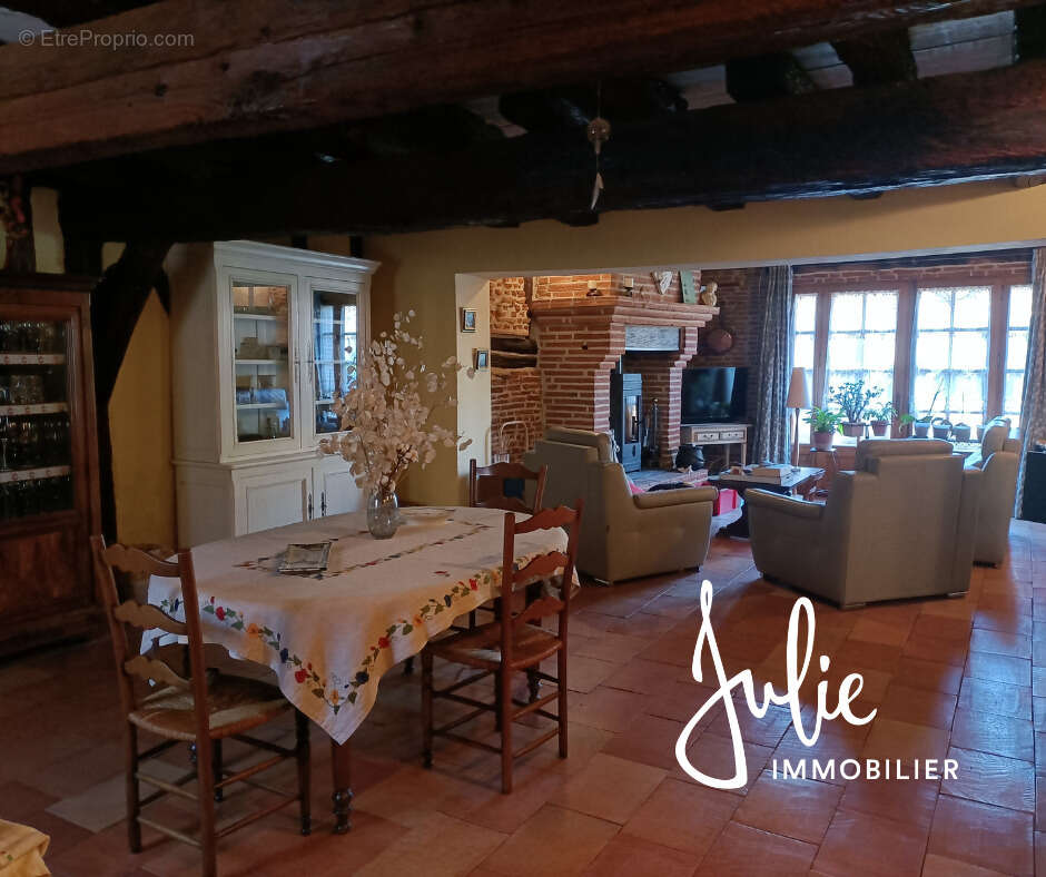 Maison à LAVAUR