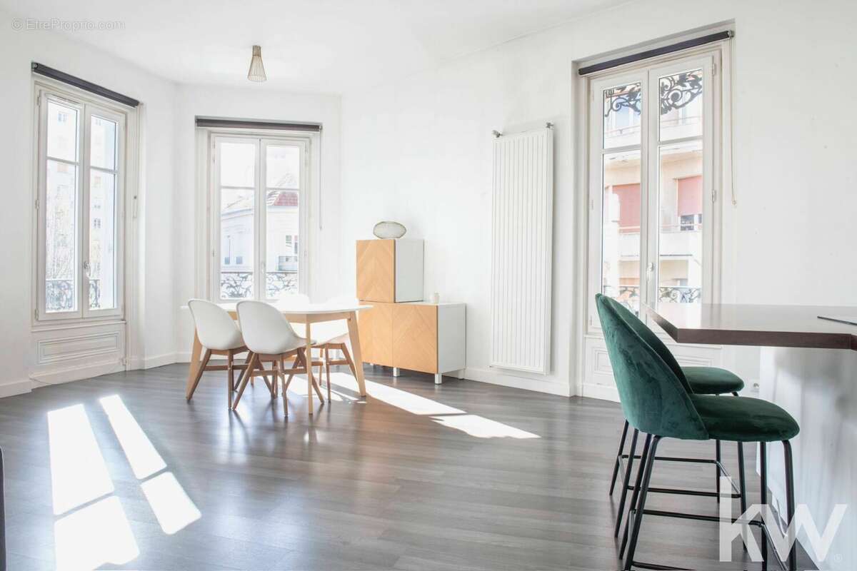 Appartement à SAINT-ETIENNE