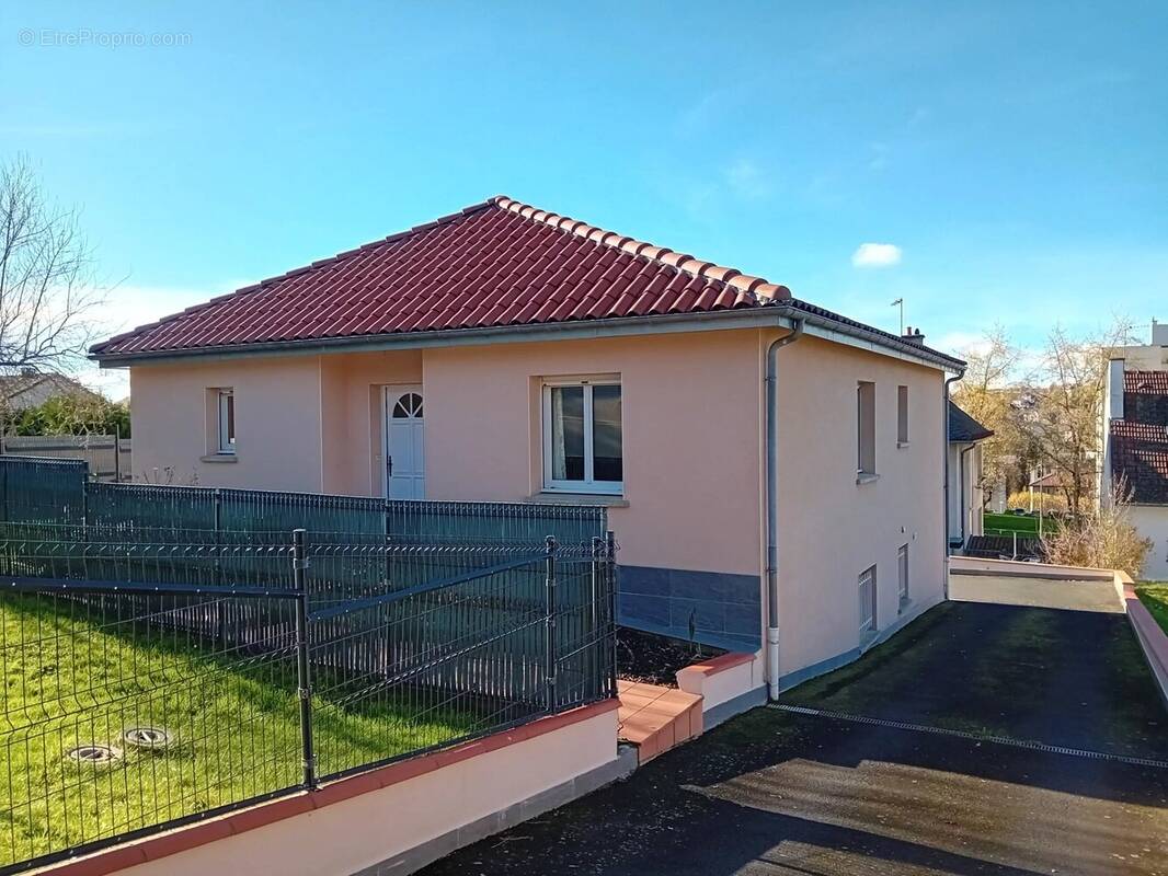 Maison à AURILLAC