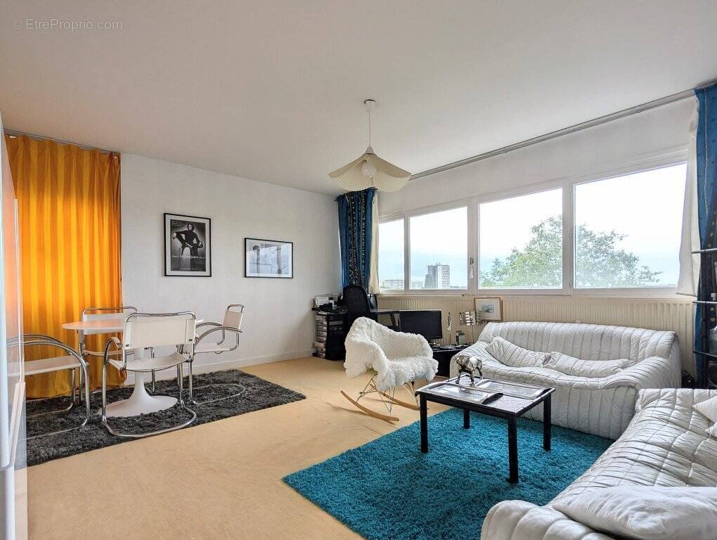Appartement à MONS-EN-BAROEUL