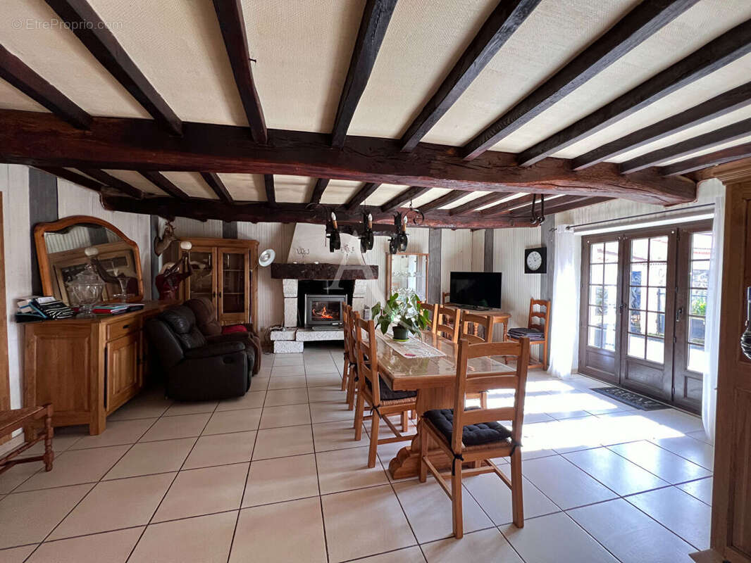 Maison à AIZENAY