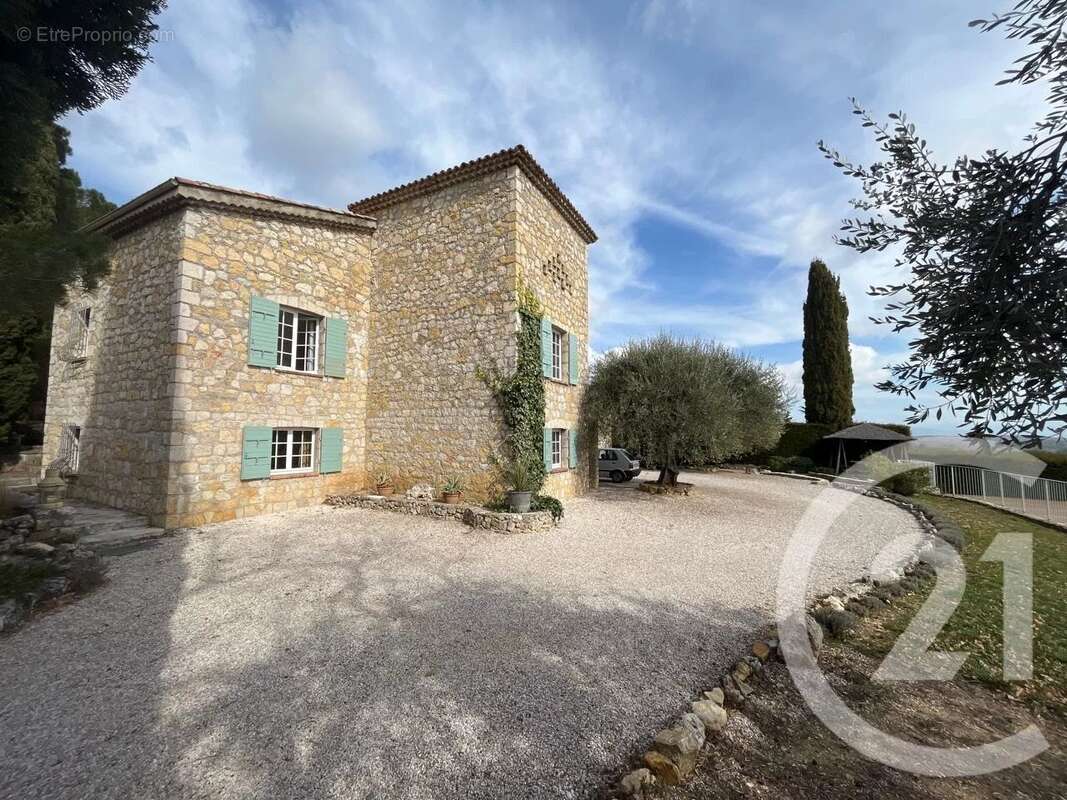 Maison à LE ROURET