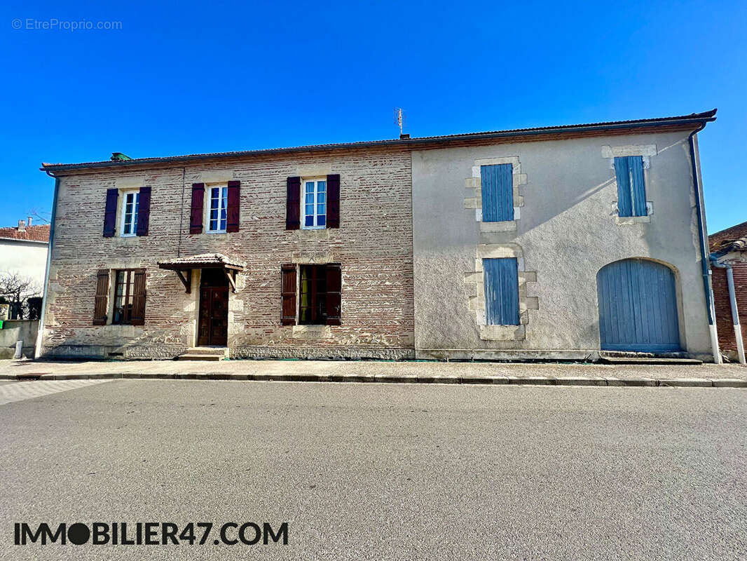 Maison à CASTELMORON-SUR-LOT