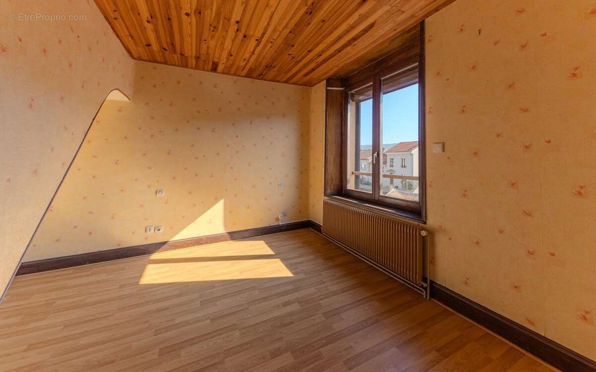 Maison à MAXEVILLE