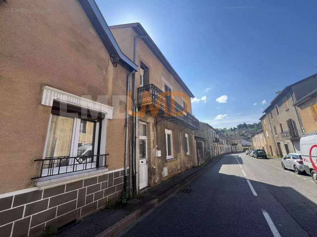 Maison à AUBIN