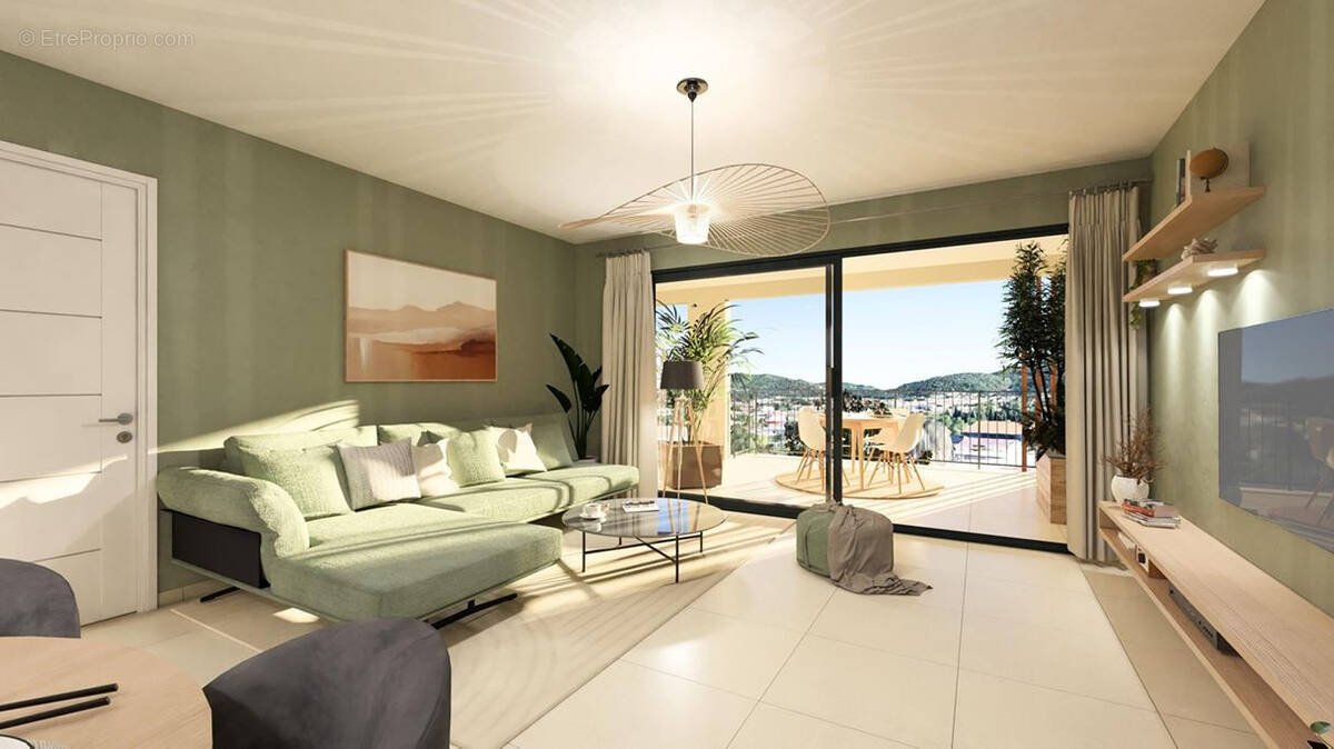 Appartement à LA CRAU