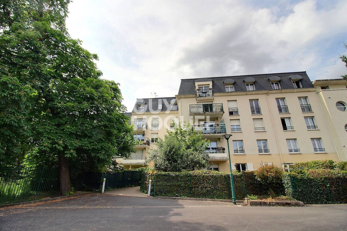 Appartement à EPINAY-SUR-SEINE