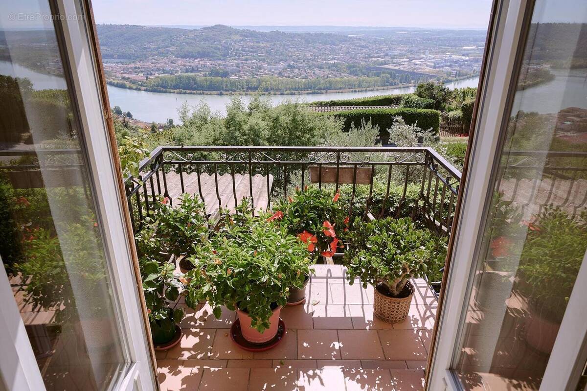 Photo 1 - Maison à CONDRIEU