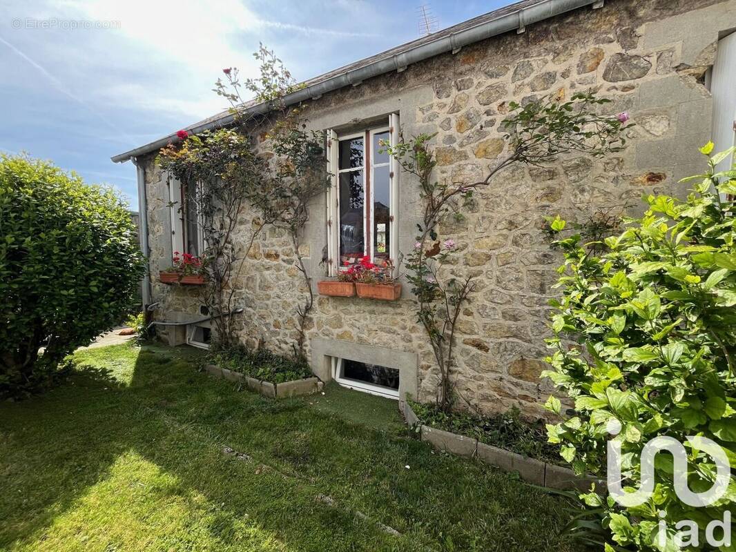 Photo 1 - Maison à DONVILLE-LES-BAINS