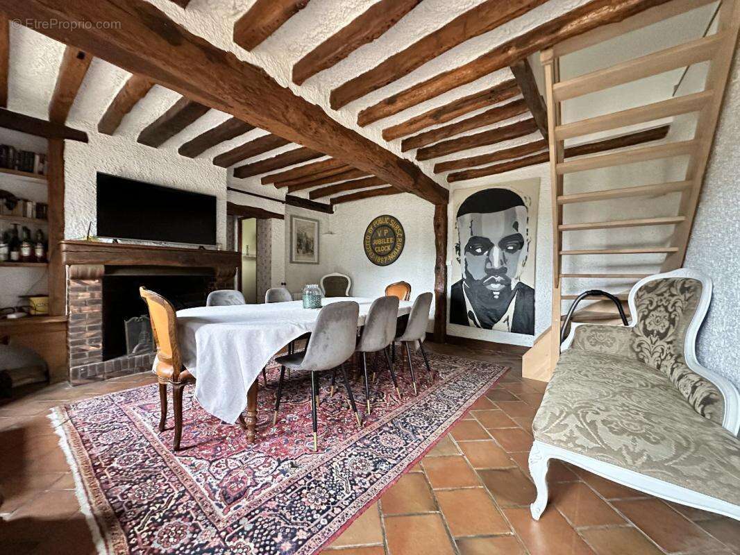 Maison à SAINT-LUBIN-DES-JONCHERETS