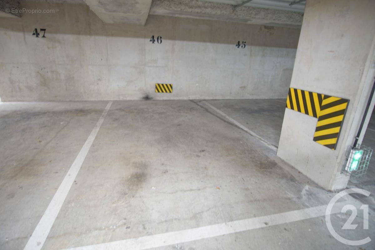 Parking à CHOISY-LE-ROI