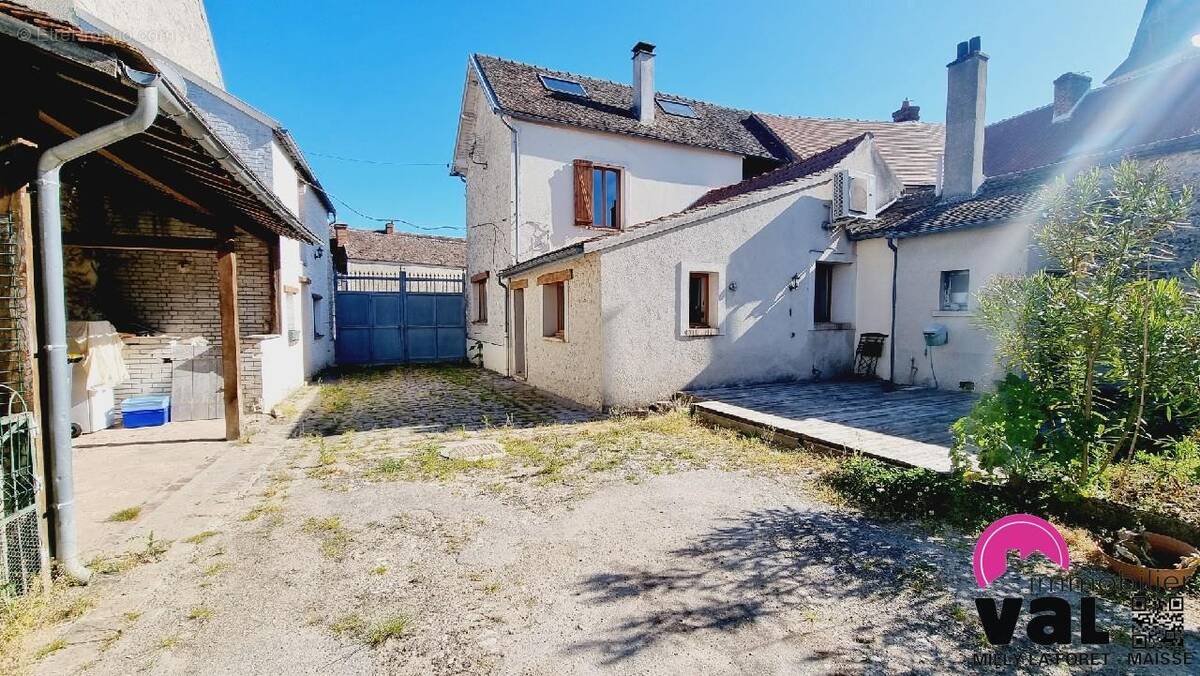 Maison à MILLY-LA-FORET