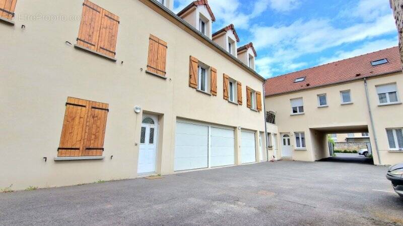 Appartement à PIERRELAYE