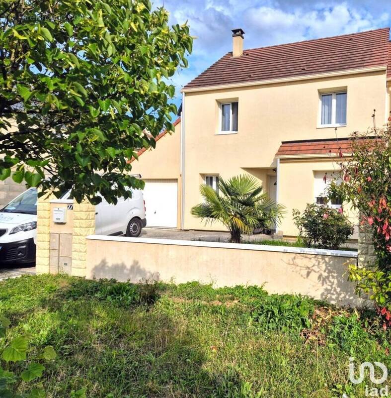 Photo 1 - Maison à SAINT-FARGEAU-PONTHIERRY