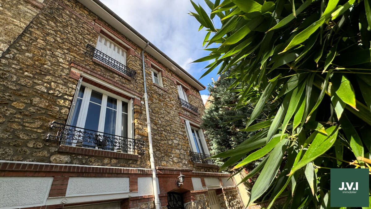 Maison à ENGHIEN-LES-BAINS