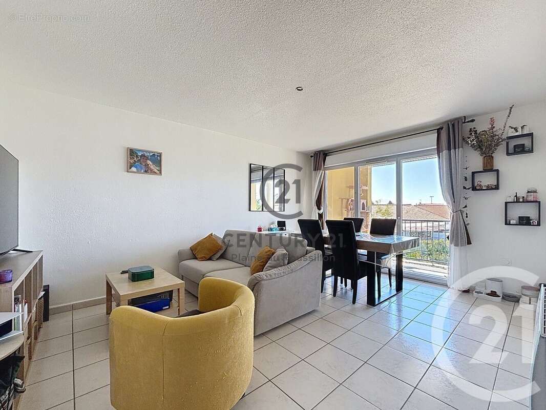 Appartement à CLAIRA