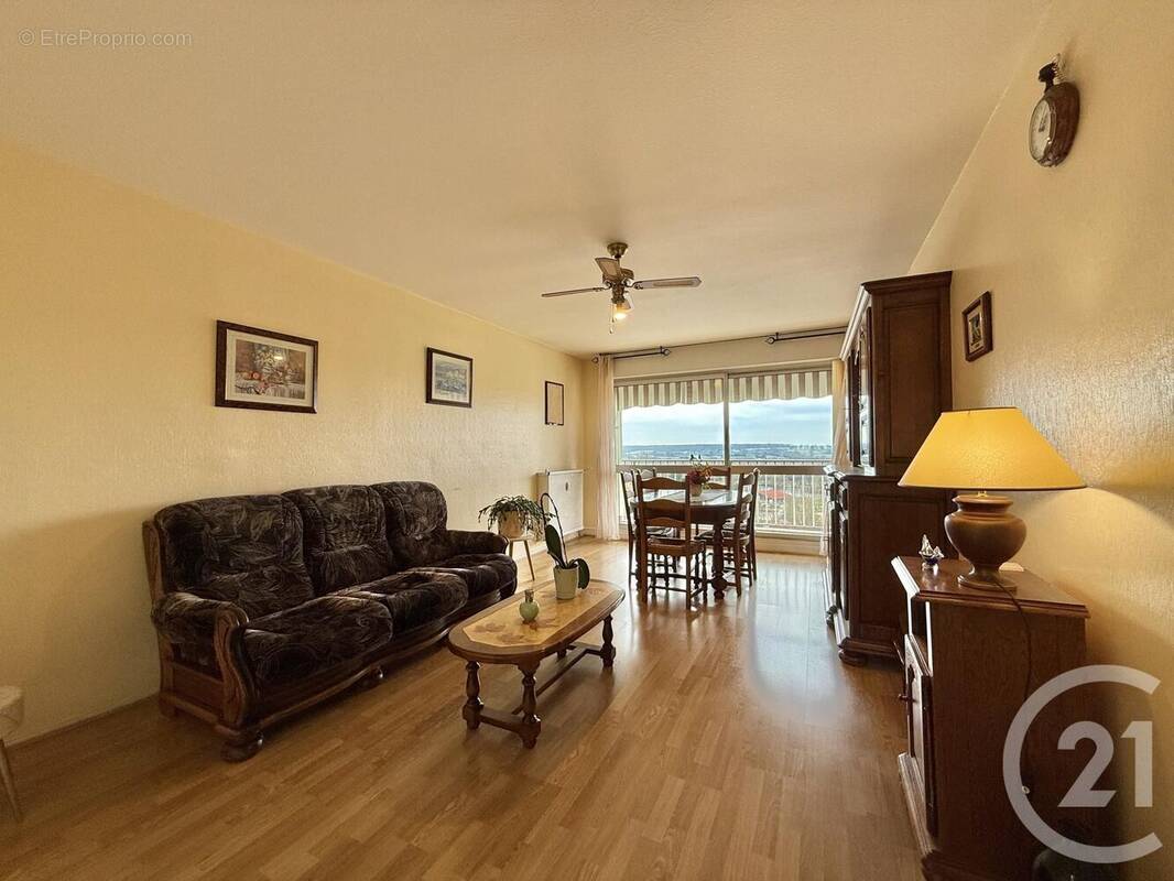 Appartement à MOULINS