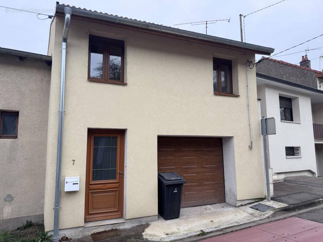 Appartement à PONT-SAINT-VINCENT