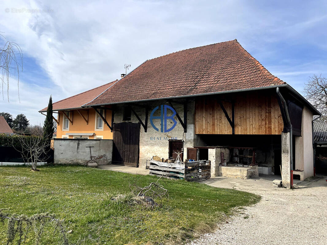 Maison à LES ABRETS
