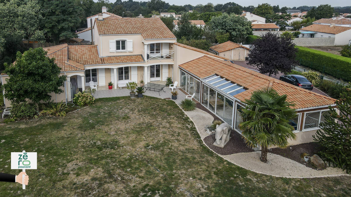 Maison à CHATEAUNEUF