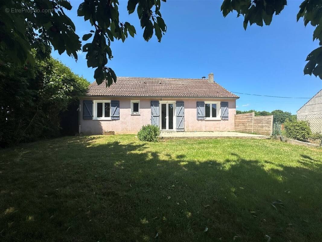 Maison à CHATEAUNEUF-EN-THYMERAIS