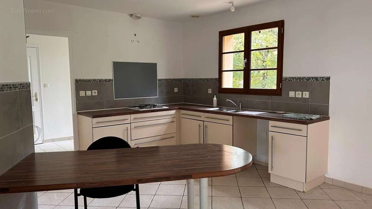 Maison à BADECON-LE-PIN
