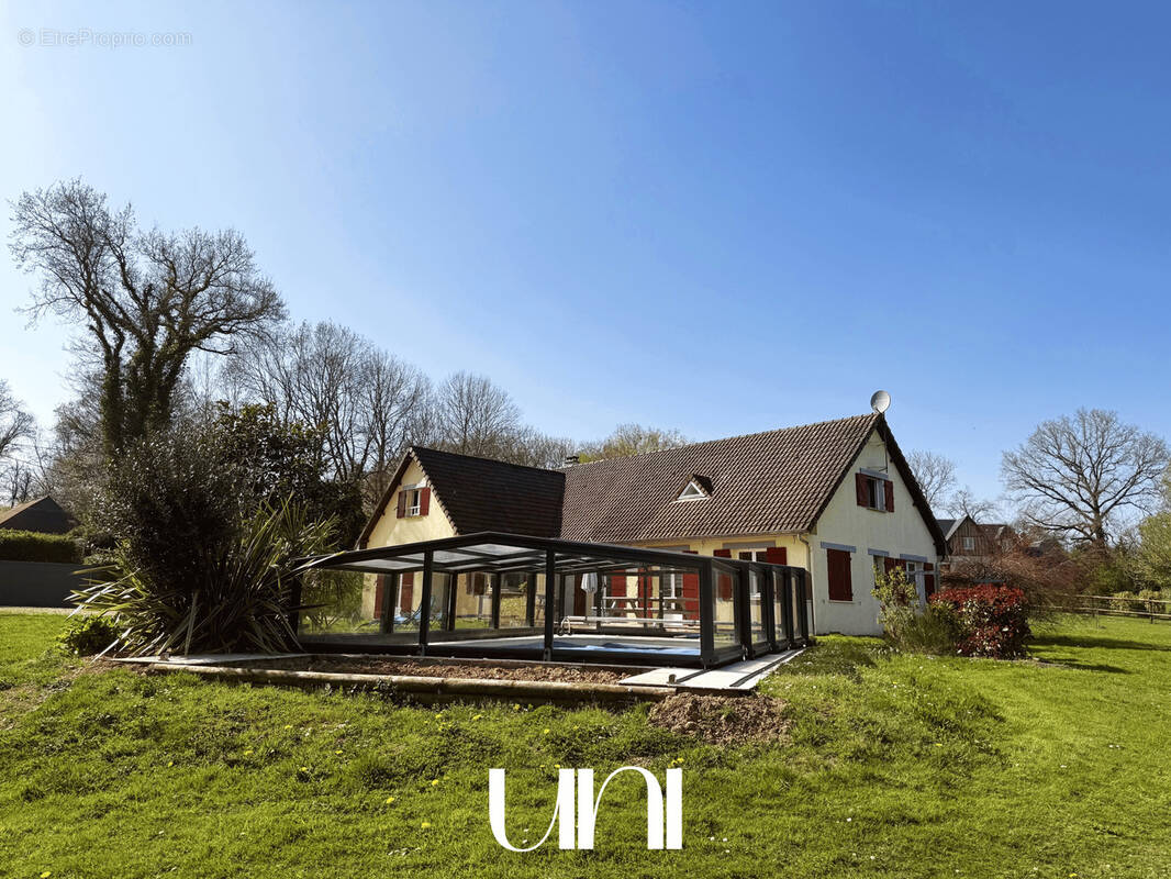 Maison à DOUVILLE-EN-AUGE