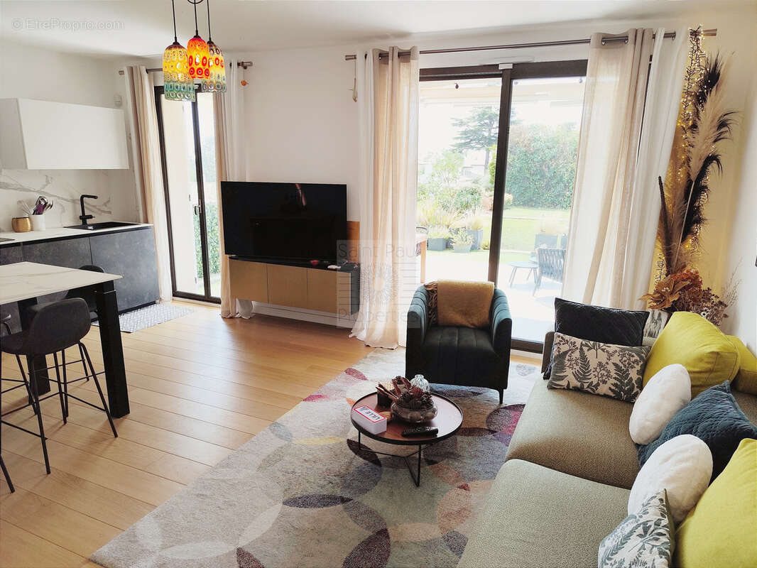 Appartement à VILLENEUVE-LOUBET