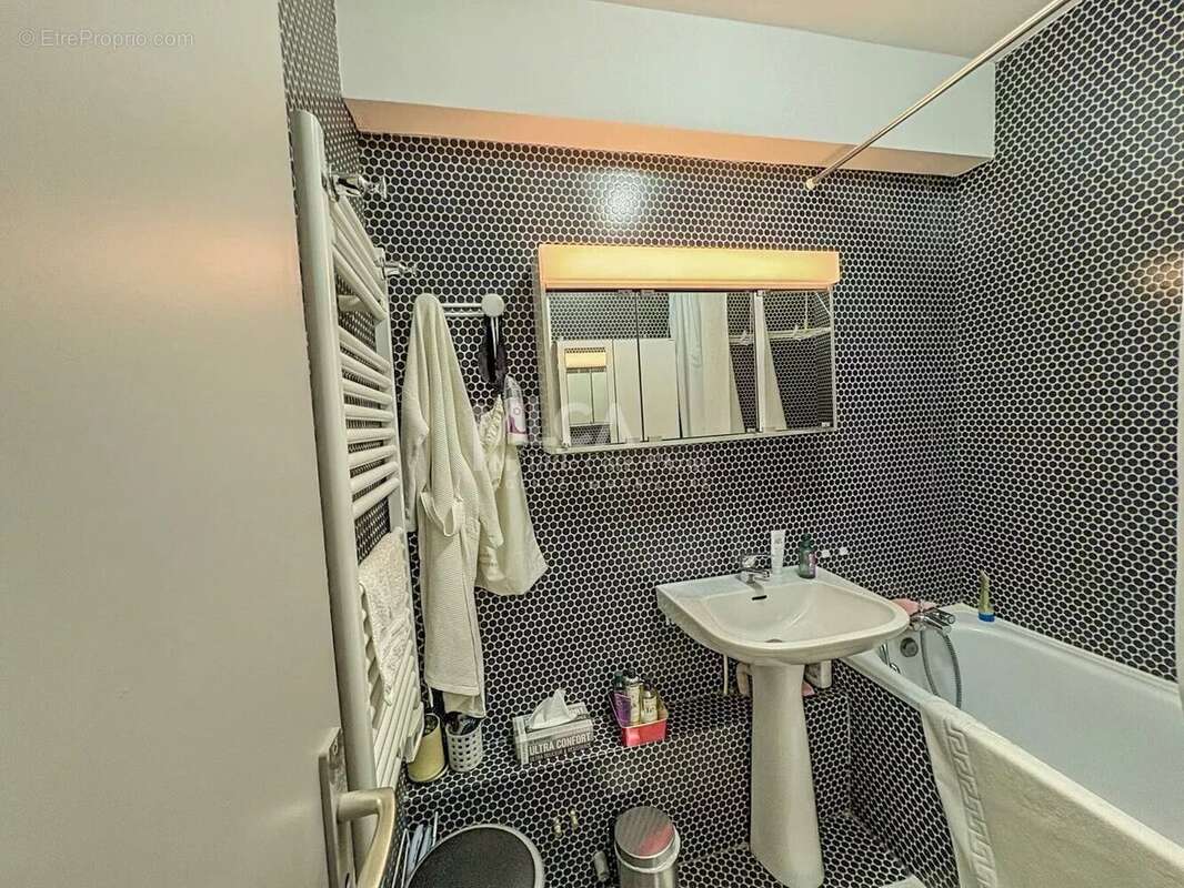 Appartement à SAINT-ETIENNE-DE-TINEE