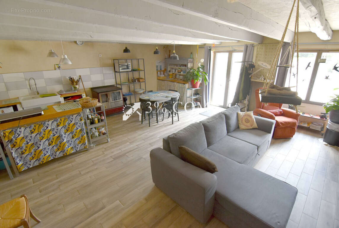 Maison à NIVILLAC