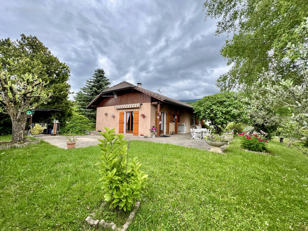 Maison à CRANVES-SALES