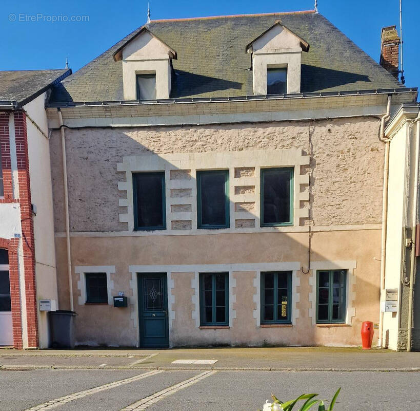 Maison à PAULX