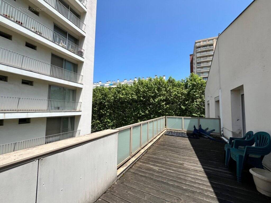 Appartement à SAINT-ETIENNE