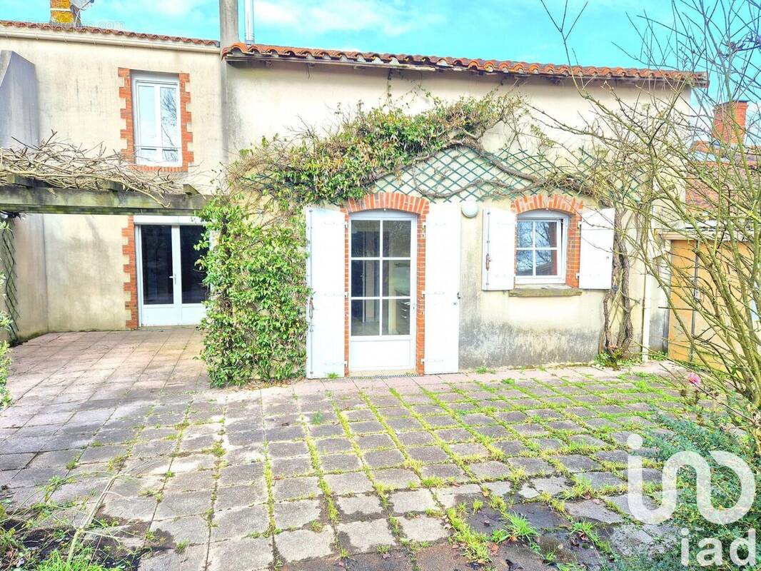 Photo 1 - Maison à SAINTE-FLORENCE
