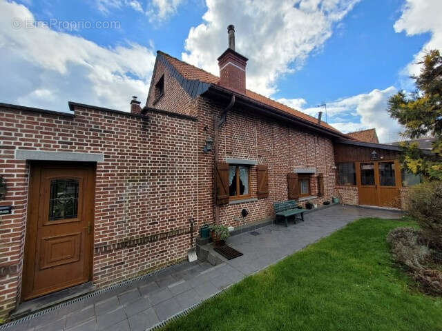 Maison à COUSOLRE