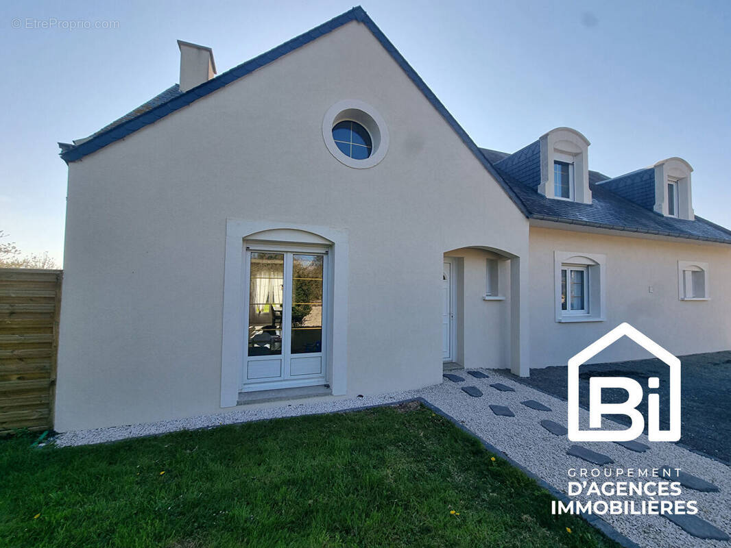Maison à BRETTEVILLE-L&#039;ORGUEILLEUSE