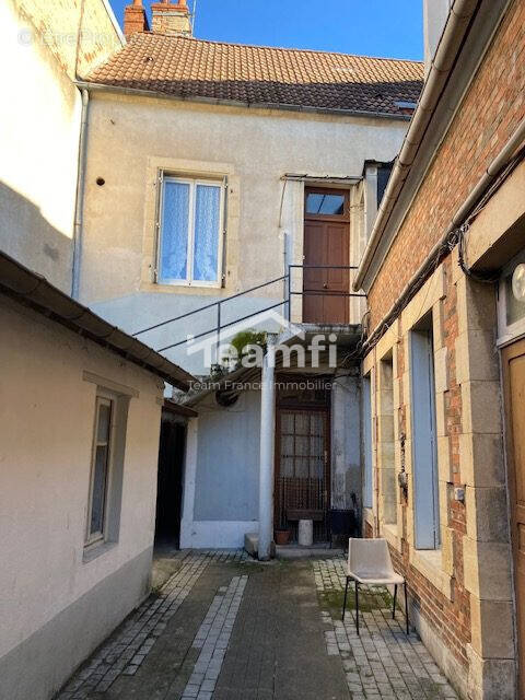 Appartement à SAINT-AMAND-MONTROND