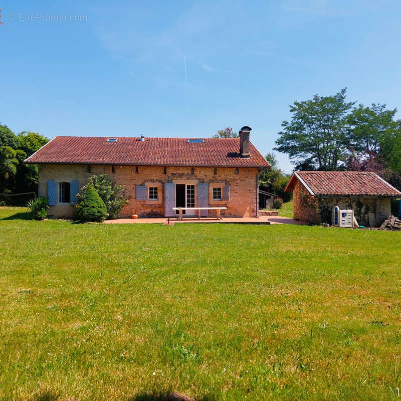 Maison à ORTHEVIELLE