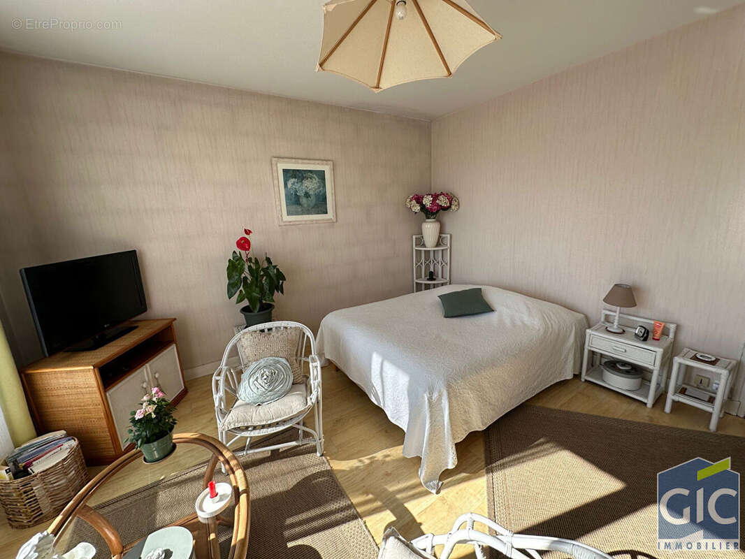 Appartement à MONDEVILLE