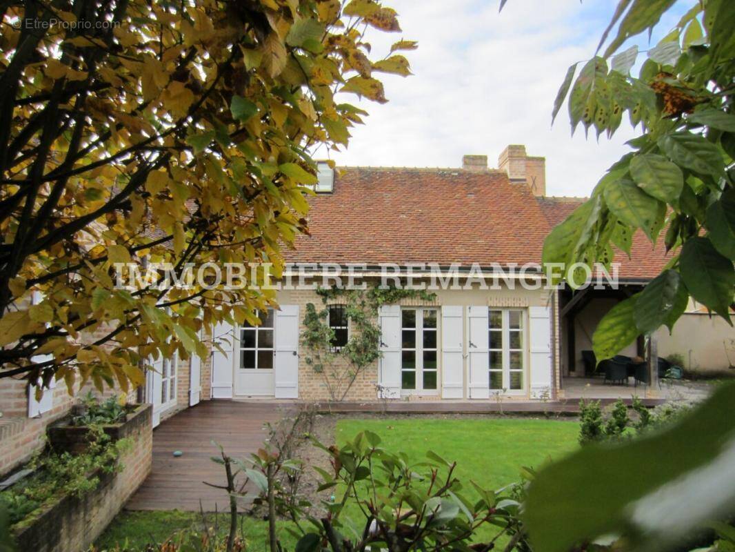Maison à NOUAN-LE-FUZELIER