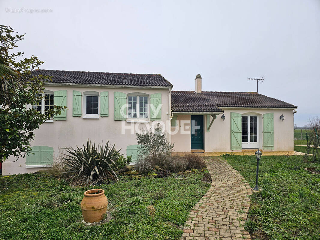 Maison à DOIX