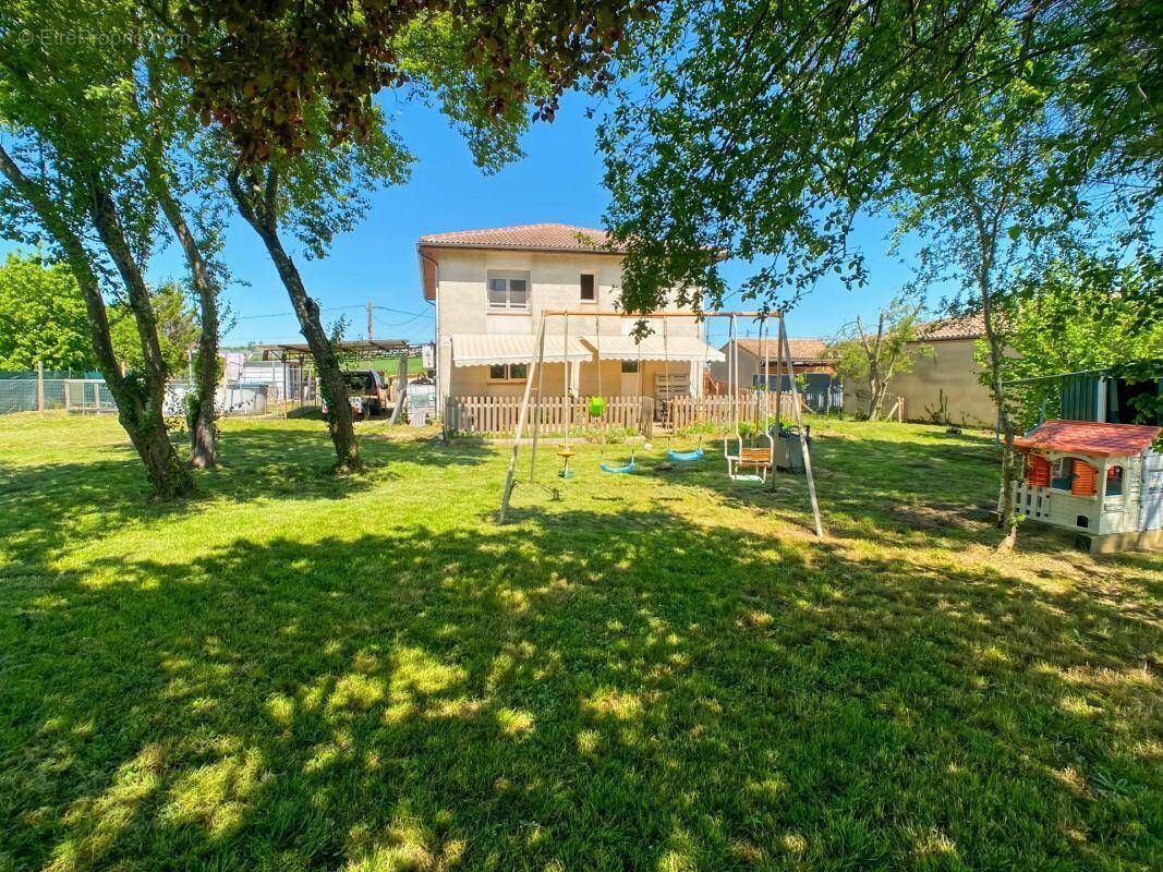 Maison à BEAUMONT-DE-LOMAGNE