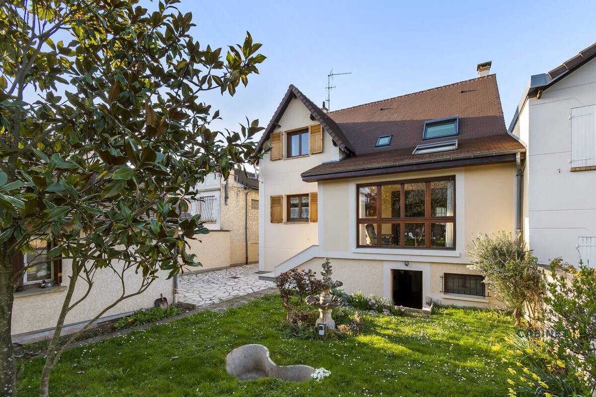 Maison à VIROFLAY